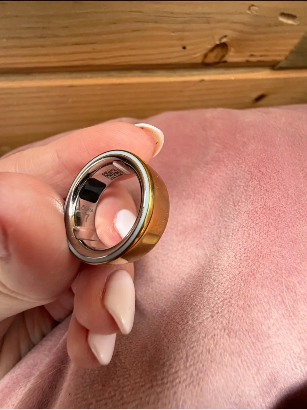 BRAND NEW Oura Generation 4 Gold Size 7